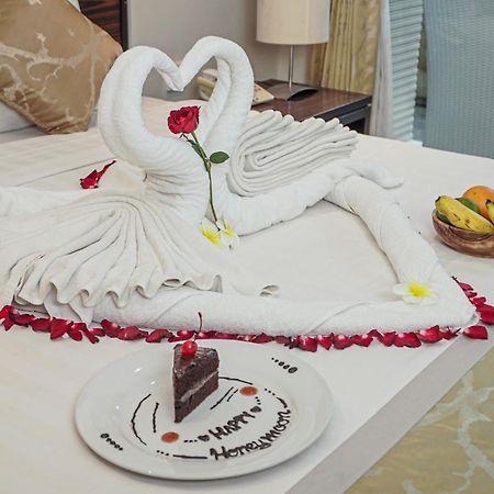 Dekuta Hotel Кута Екстериор снимка