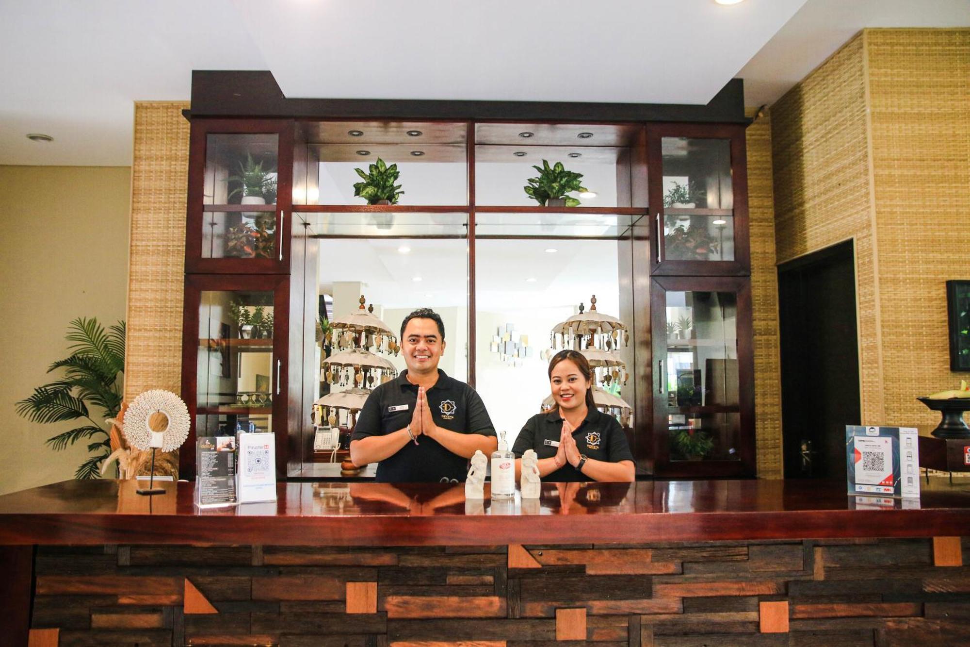 Dekuta Hotel Кута Екстериор снимка